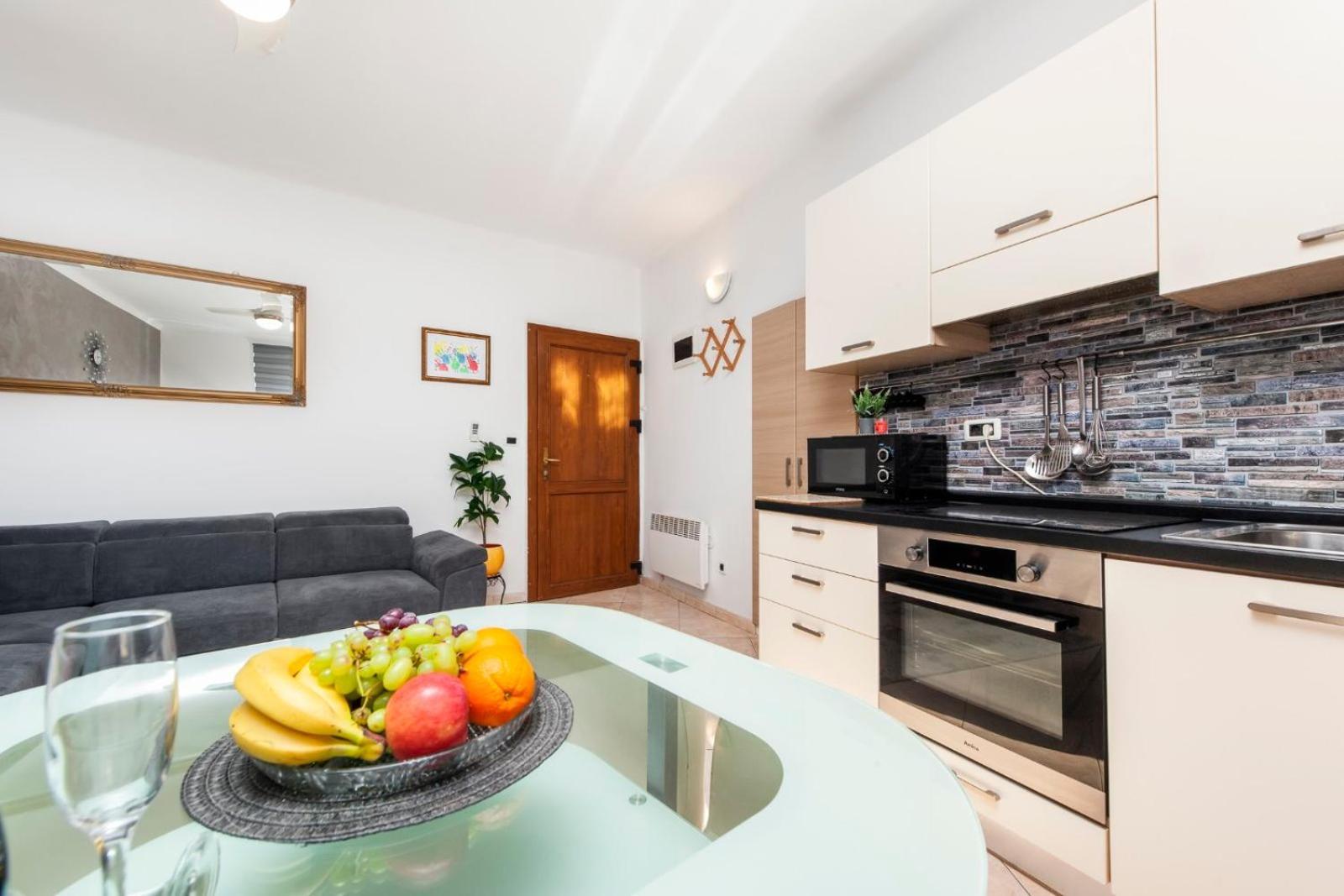 Apartment Rogic Ровинь Экстерьер фото