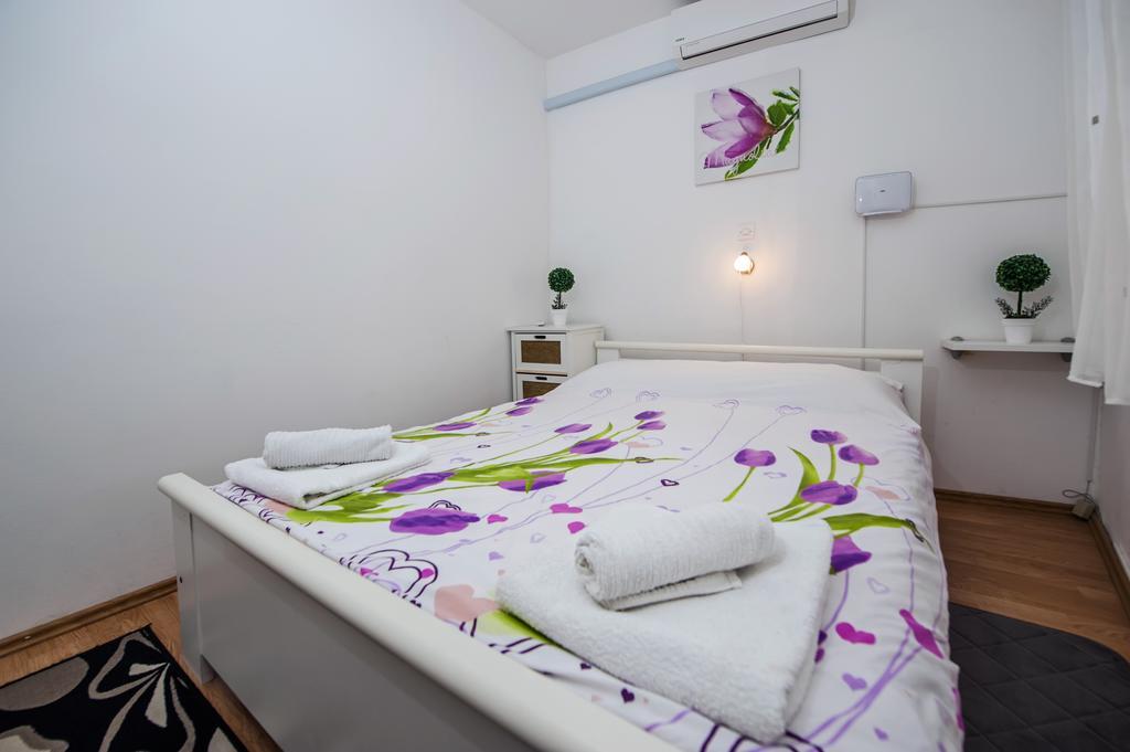 Apartment Rogic Ровинь Экстерьер фото